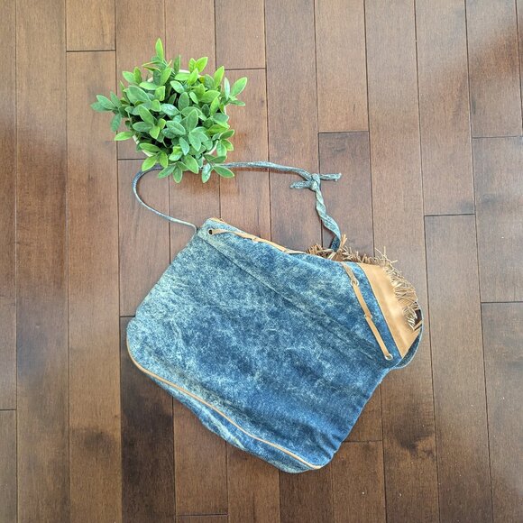 WESTERN FRINGE ACID WASHED DENIM VINTAGE PURSE - Picture 2 of 4